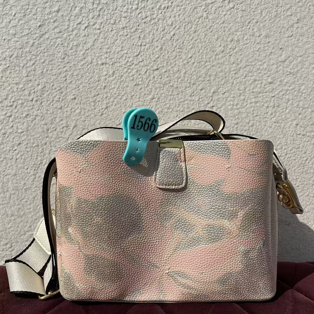 [Square Leather BAG 1566]