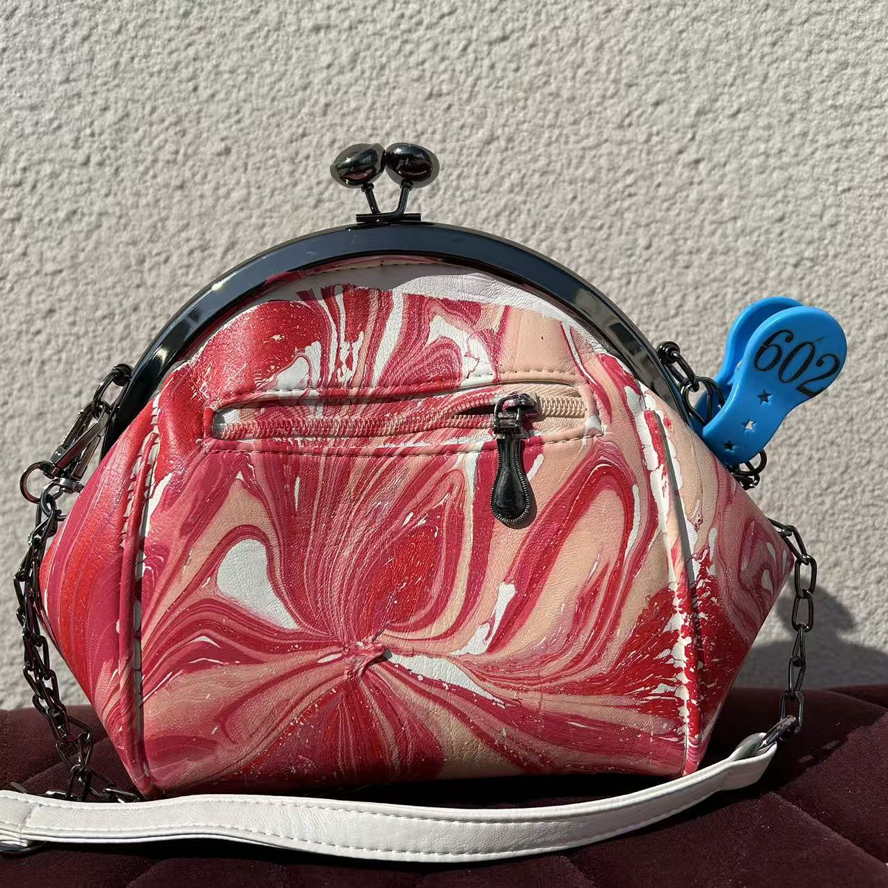 [Kiss-Lock Frame Crossbody Bag 602]