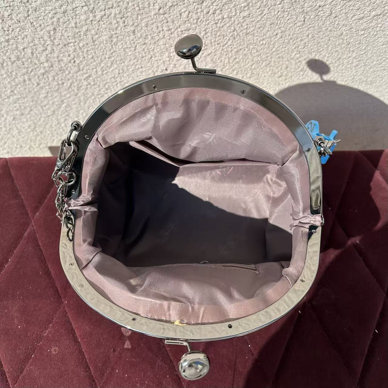 [Kiss-Lock Frame Crossbody Bag 602]