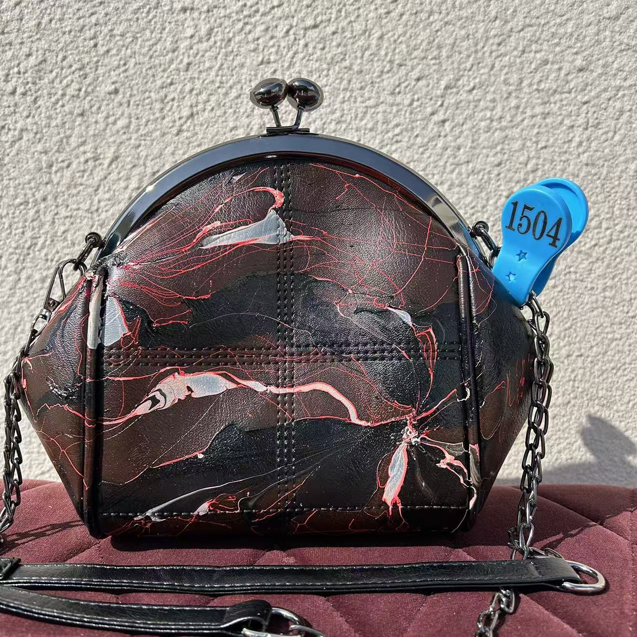 [Kiss-Lock Frame Crossbody Bag 1504]