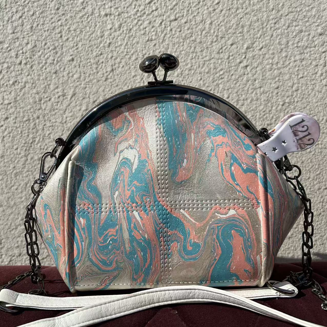 [Kiss-Lock Frame Crossbody Bag 1212]